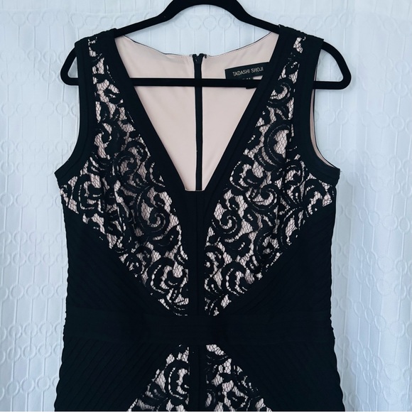 Women’s 14 Tadashi Shoji Floral Lace Jersey Fit & Flare V-Neck Mini Dress, Black - Picture 4 of 6